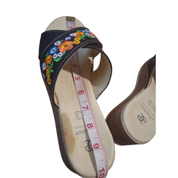Elleanor Embroidered Whimsy Leather Platform Sandals Women's size 9½ Handmade - Picture 9 of 11